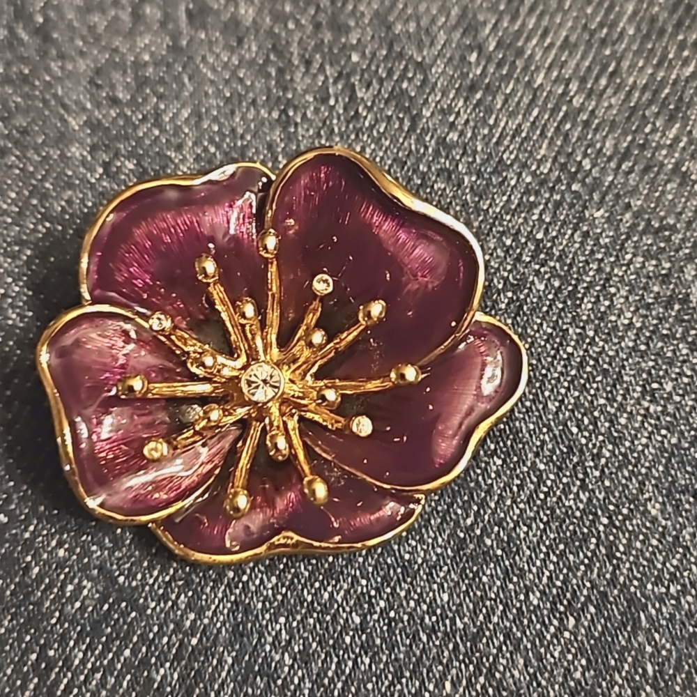 Vintage Monet brooch